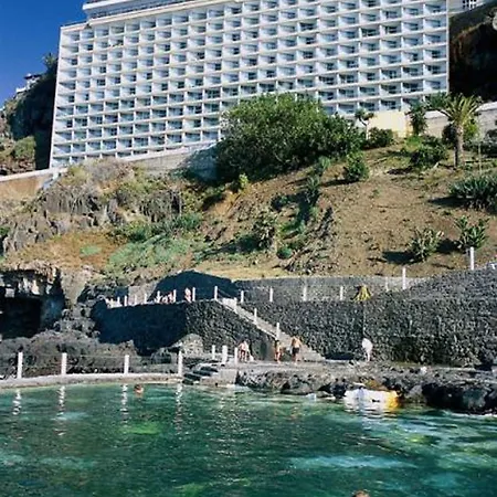 Szálloda Semiramis 5*